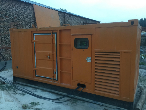 青龙发电机组长期使用中，电缆线的敷设路径有哪些要求？